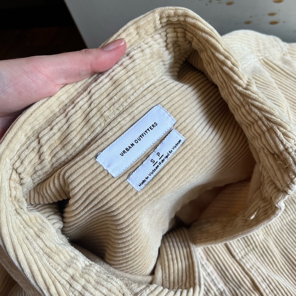 Urban Outfitters corduroy button-up jacket - Picture 5 of 7